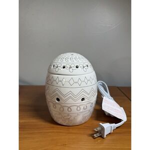 Scentsy 'Eggs-Press Yourself' Warmer 2020 Scentsy Easter Egg NEW